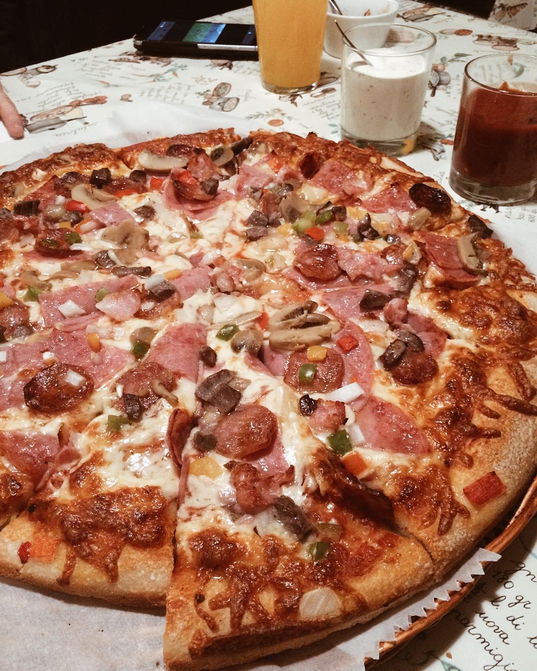 Delicious Pizza from Tamis Pizzaland